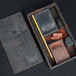 Juego de escritura portátil vintage japonés de la escuela Zen Suzuri-bako 1925