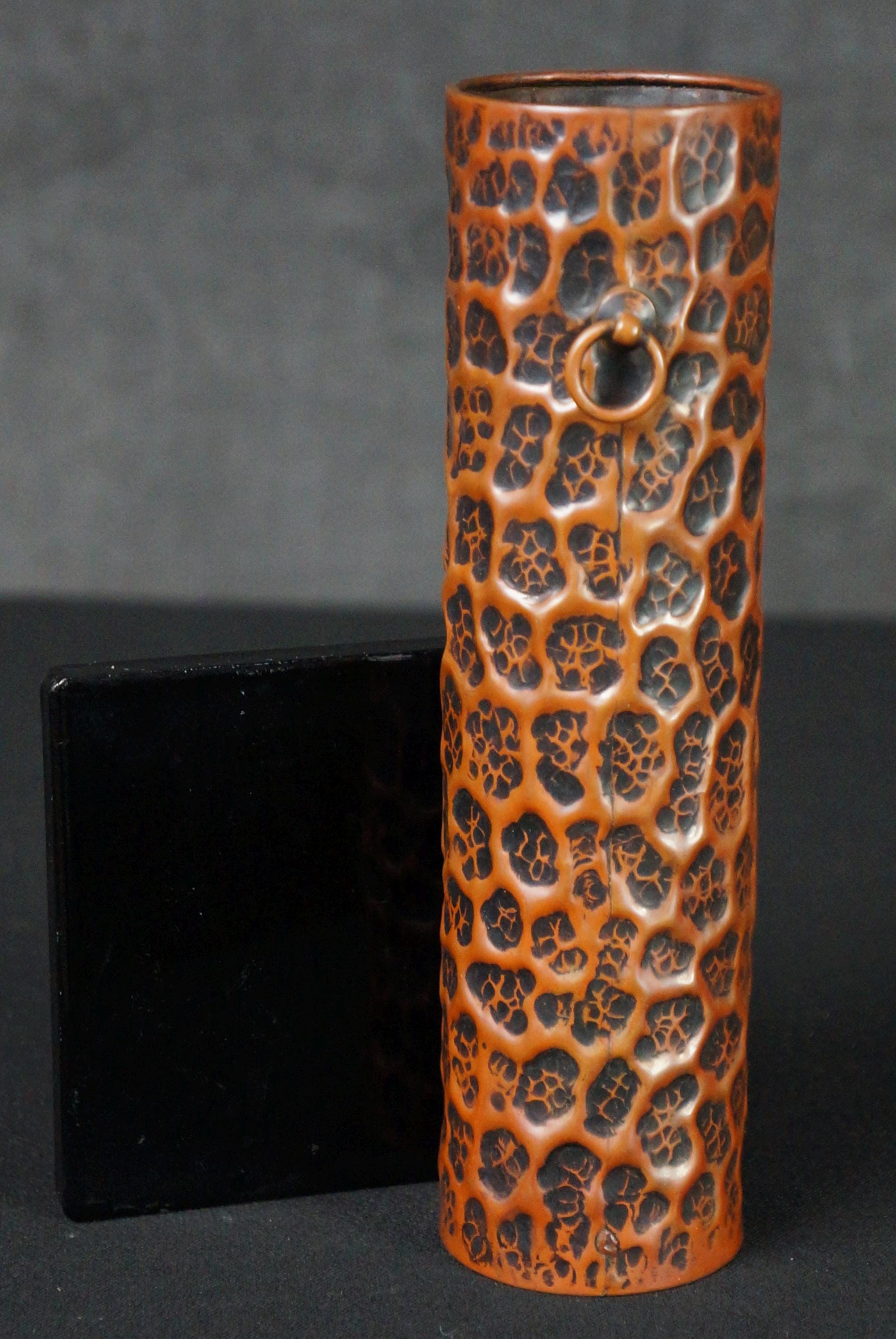 Japan bronze Ikebana hanging wall vase Japanese garden 1950 craft