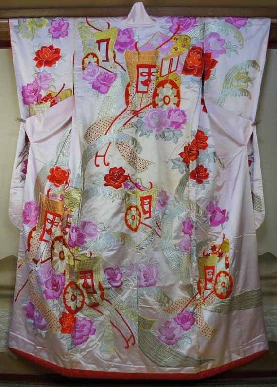 Japan Kimono Uchikake hand made 1980s silk weddin… - image 1