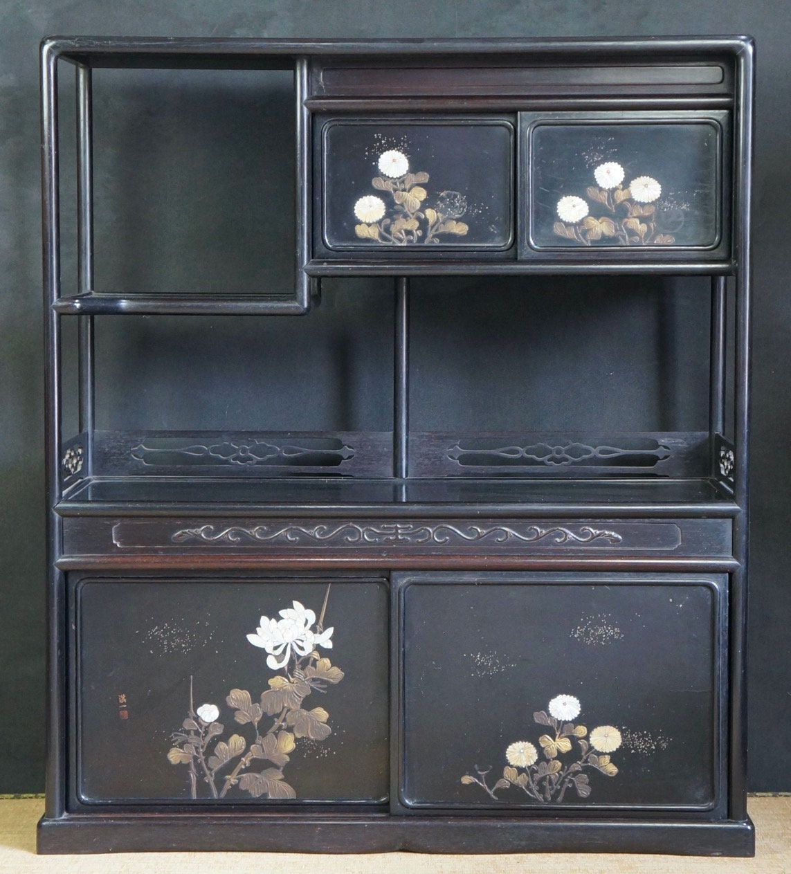 時代箪笥／仙台閂錠鳳凰金具衣裳箪笥 【SENDAI clothing chest