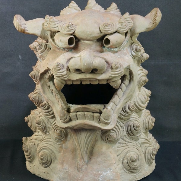 Giant Japan Shishi lion ceramic temple sculpture 1900s kiln art