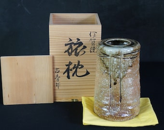 大きなアンティークの日本の竹製生け花花瓶 - 彫刻的な天然の古竹製