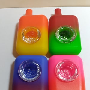 Pipe rectangulaire colorée en silicone 3 x 1 3/4" avec tige courte Nouveau