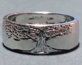 NR12 Tree of Life Ring Nature Inspired Etched Tree Ring Silver Tone