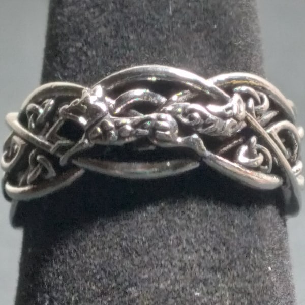 CR7 Celtic Knot Running Fox Ring Viking Inspired Ring Antique Silver Tone
