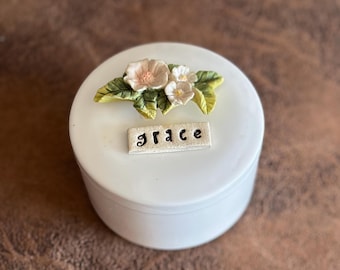 Ceramic Bisque 3-Inch Trinket Dish GRACE with Pale Pink Roses