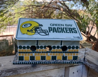 Green Bay Packers Birdhouse - Mosaic