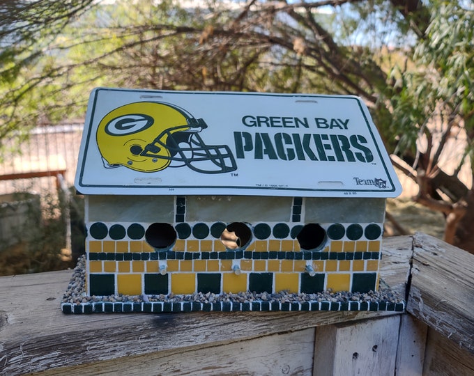 Green Bay Packers Birdhouse - Mosaic