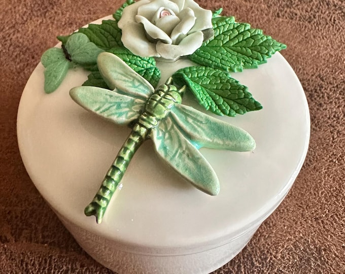 Ceramic Bisque 3-Inch Trinket Dish - White Rose, Dragonfly & Butterfly