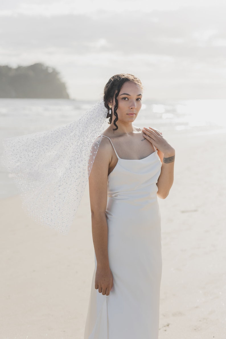 Polka dot tulle short veil with blusher image 3