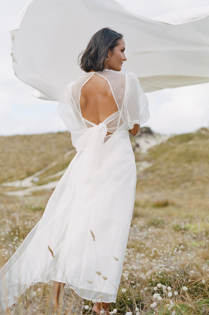 Schönes Kleid Hochzeitskleid aus Seidenorganza mit Puffärmeln Bild 5