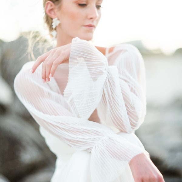 Kate Top. Pleated tulle bridal top with volume sleeves.