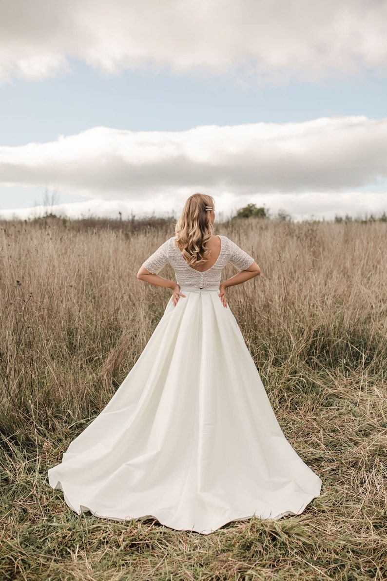 Satin twill bridal skirt with train and front split image 5