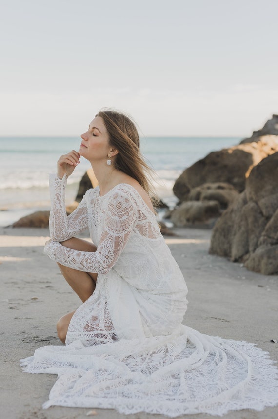 Bridal Dresses Wedding Dress Vestido Novia Boho Asos Lisa Lace Wedding Dress SELECTED SAMPLES ONLY Dreamers Bridal Dresses Wedding Dress Vestido Novia Boho Asos Lisa Lace Wedding Dress SELECTED SAMPLES ONLY Dreamers