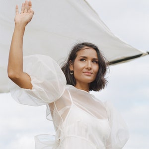 Schönes Kleid Hochzeitskleid aus Seidenorganza mit Puffärmeln Bild 6