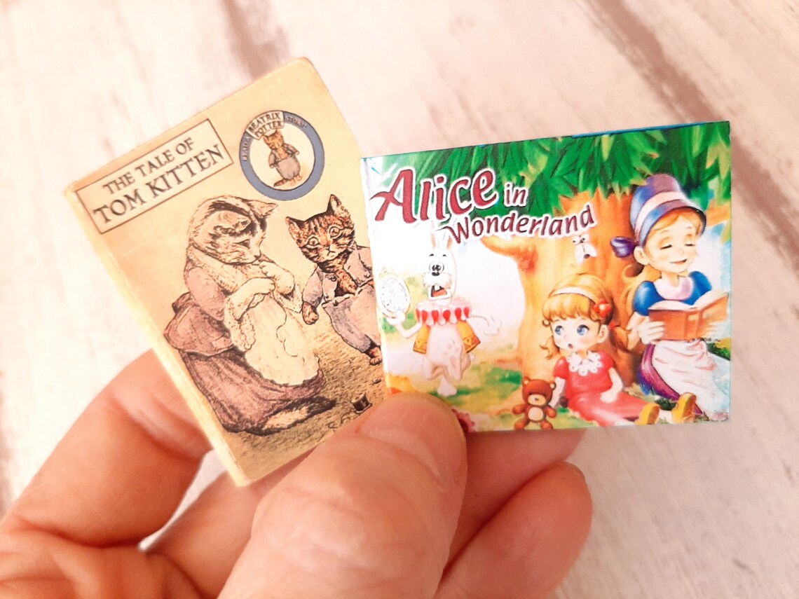 Miniature book with 12 pages readable book for dolls | Etsy