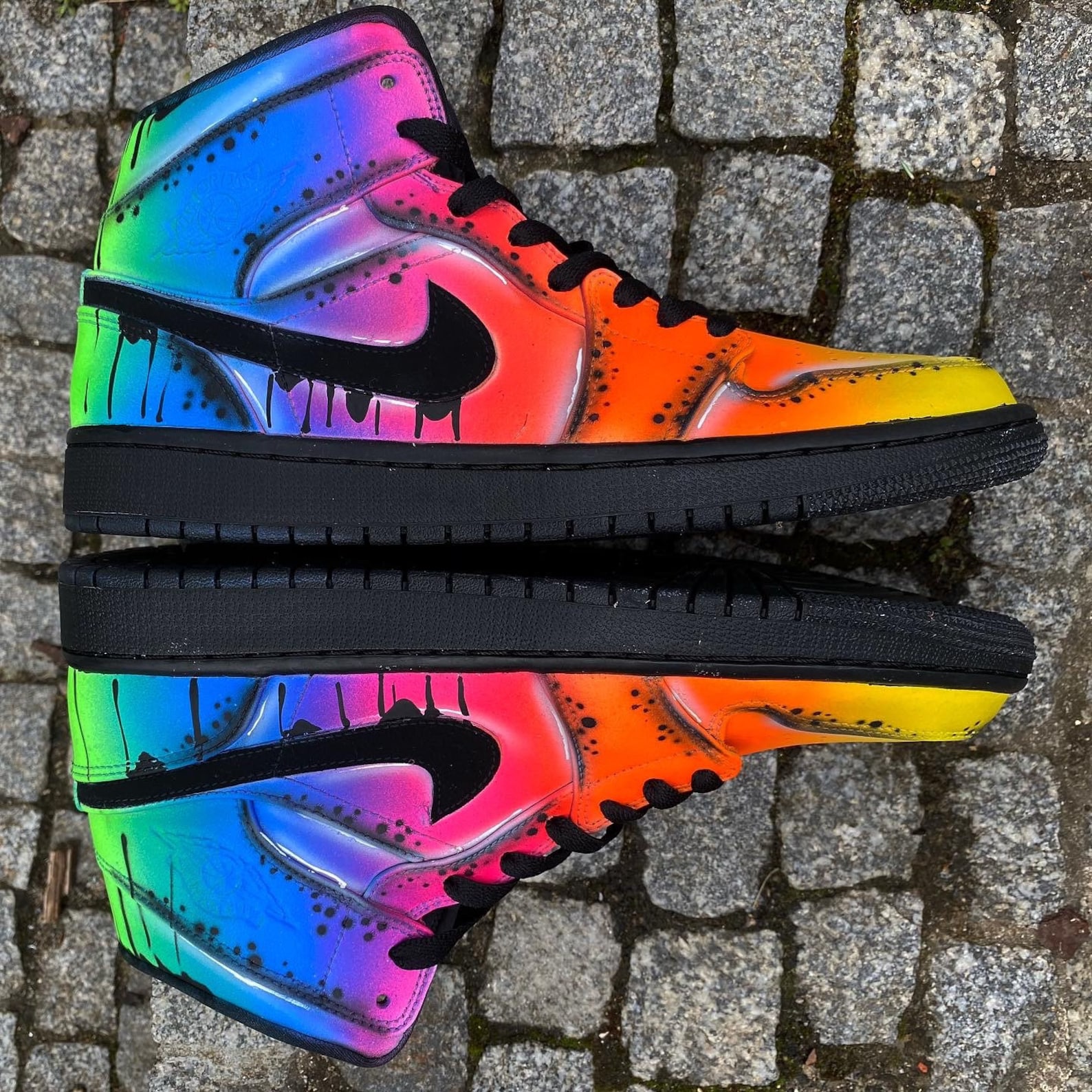 Custom Nike Air Jordan 1 Mid Neon Flash únicas y | Etsy