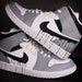 Custom Nike Air Jordan 1 Retro Mid „Grey & Black Drip“ unique and handpainted Sneaker Art