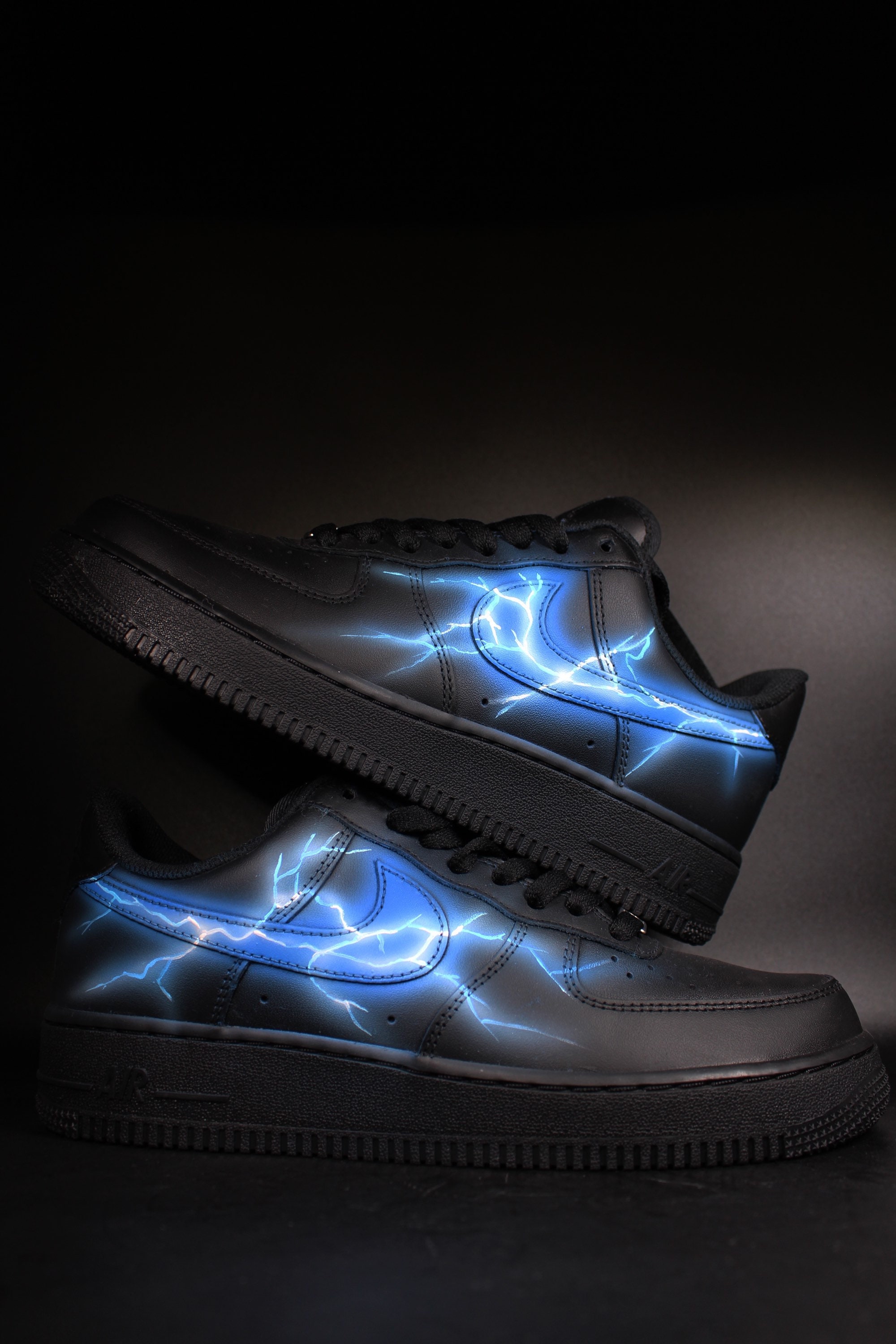 Custom Air Force 1 Reflective Lightning Black – insdrip