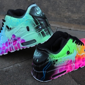 Weerkaatsing Maak een bed Idool Custom Nike Air Max 90 Funky Galaxy Colors Graffiti Airbrush - Etsy