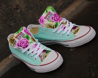 Custom painted converse chucks allstars Flowers pink