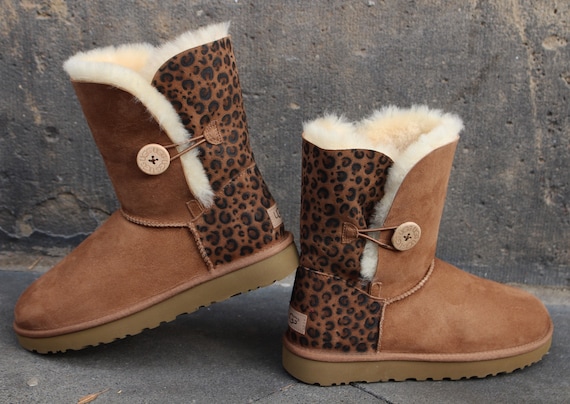 Custom Painted Airbrush UGG Australia Boots Leo Style UNIKAT