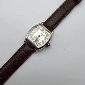 Elgin Tonneau Art Déco de 1930, restaurado, hermosa esfera bicolor, en excelente estado. 17 joyas. ¡Un aspecto deslumbrante!