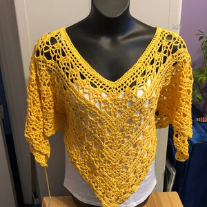 Women’s Poncho: Sweet Sunshine