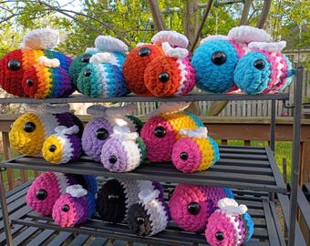 Pride Flag Crochet Bee/ LGBTQIA+ Large Rainbow Bee/ Transgender Bee/ Gay Bee/ Lesbian Bee/ Pride Amigurumi