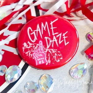 MADDYMARIEPAINTS Crimson &quot;Game Daze&quot; OFFICIALLY LICENSED University of Alabama® 2.25&quot; Gameday Button | The Original Pink Gameday™