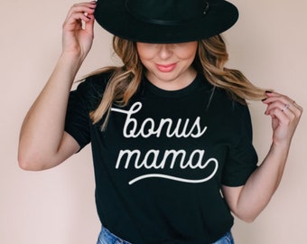 Chemise nouvelle maman | Idée cadeau pour maman | Belle-mère | T-shirts graphiques Mother | Hauts | Maman en prime | Chemises de maman | Maman héroïne | Maman mignonne | Meilleure maman | Les mamans