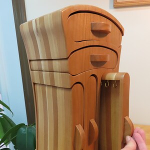 Handmade Cherry Wood Jewelry Box: Bandsaw Design with Necklace Hooks