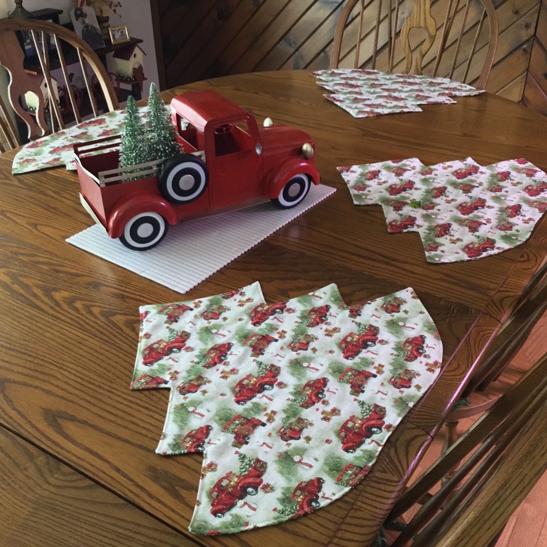 Christmas Tree Placemats, Reversible Christmas Placemats, Set of 4