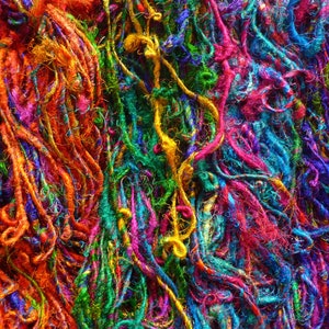 Sari silk yarn recycled - Choose any colour 5m per lot - multicoloured silk yarn - sari silk waste yarn - silk yarn - combined shipping