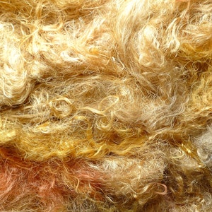 sari silk fibres - Mixed bag - cream/peach/gold - recycled shimmering silk fibres spinning -silk fibres needle felting -silk for wet felting