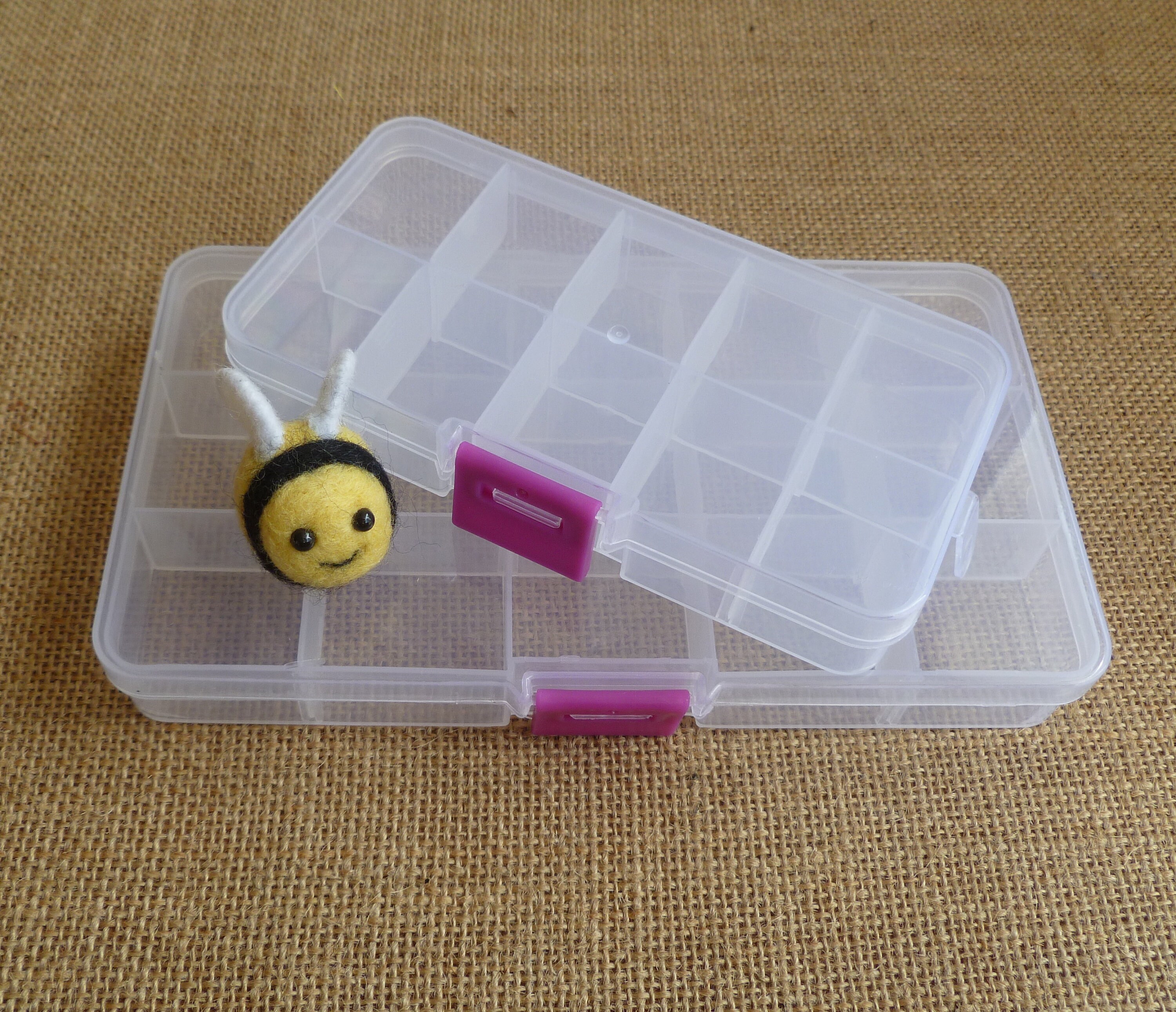 Plastic storage box removable slots - craft box - jewelery - doll eye…