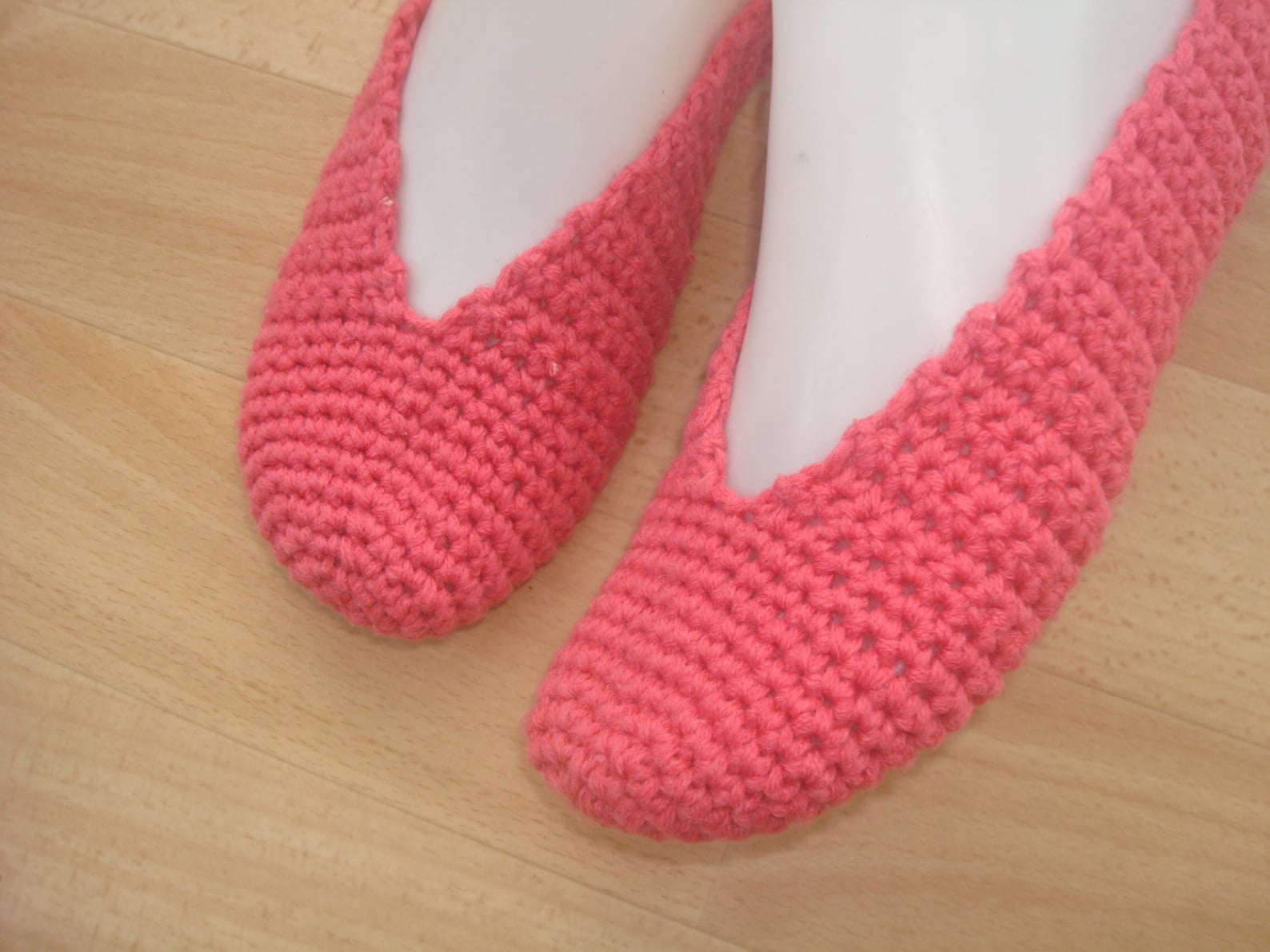 pink womens girls crochet slippers, house knitted elegant slippers, bridal dance shoes, home ballet flats, pilates yoga shoes so
