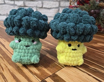 Broccoli Friend Crochet Plushie