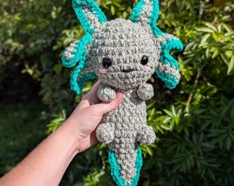 Peluche de ajolote de ganchillo