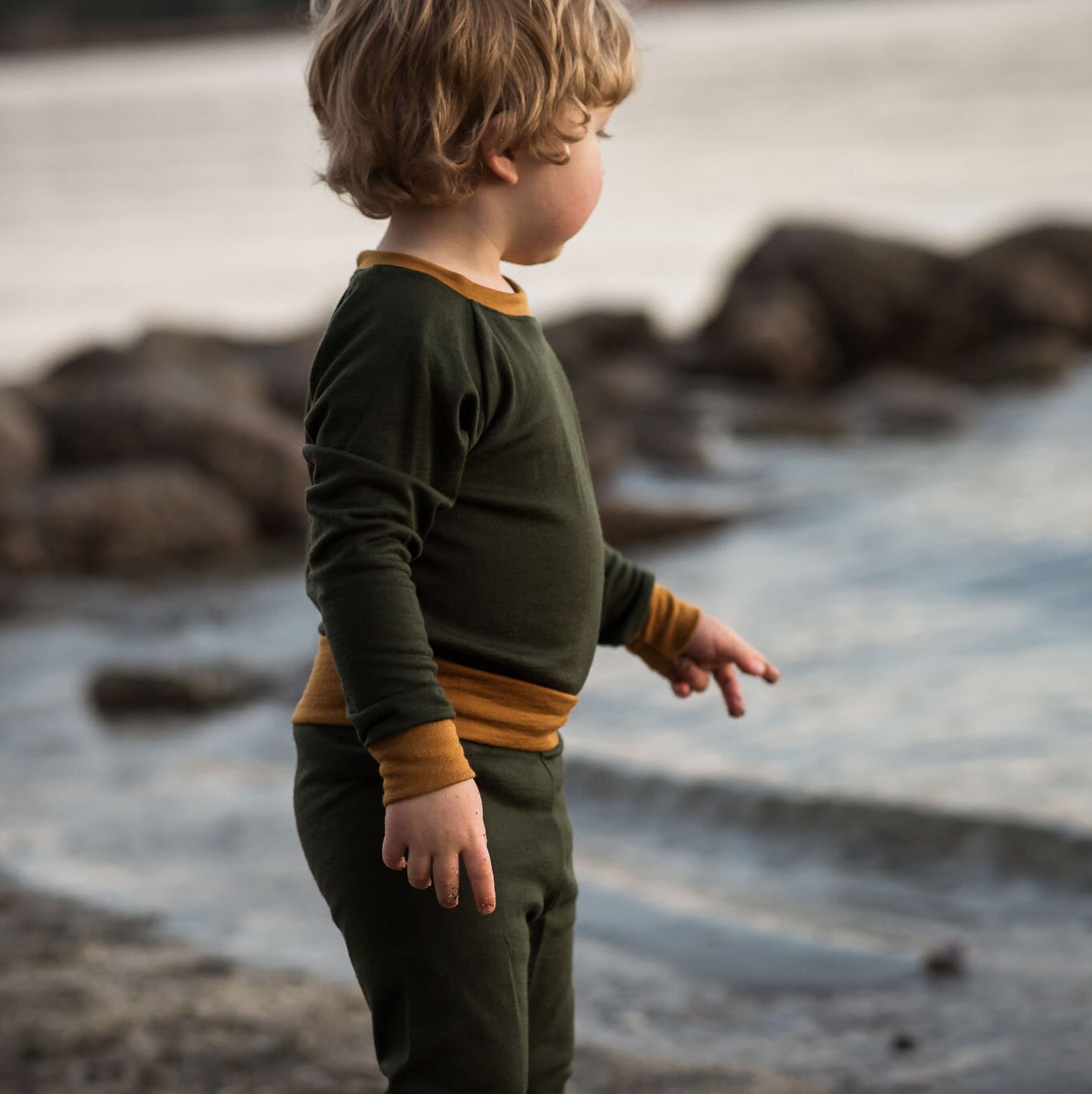 dark green base layer