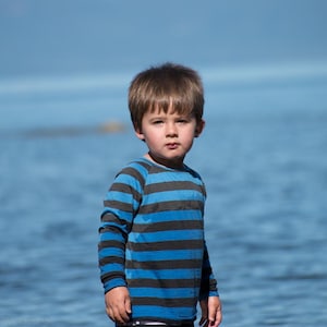 Merino Wool Long Sleeve Top - Kids Base Layer Weight - Blue Charcoal Stripes