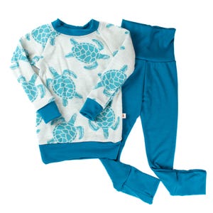 Adjustable Kids&#39; Pure Merino Wool Pajama Set - Turtle Bay - Mid-Heavy Weight Includes Top and Adjustable Leggings
