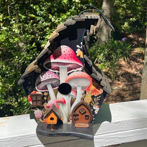 BIRDHOUSE, Funky Birdhouse, Mushroom Birdhouse, Unique Birdhouse, Large Birdhouse, Bird Decor, Yard Decor, Mushroom Decor, Fairy Birdhouse