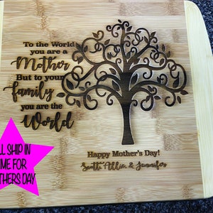 Personalized Mothers Day Gift, Custom Mothers Day Gift, Mothers Day Gift, Gift for Grandma, Best mom, Engraved Cutting Board