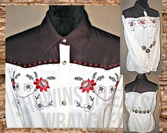 Wrangler Vintage Retro Women's Cowgirl Shirt, Rodeo Queen, Ivory with Red & Green Embroidered Flowers, Size Medium (see meas. photo)