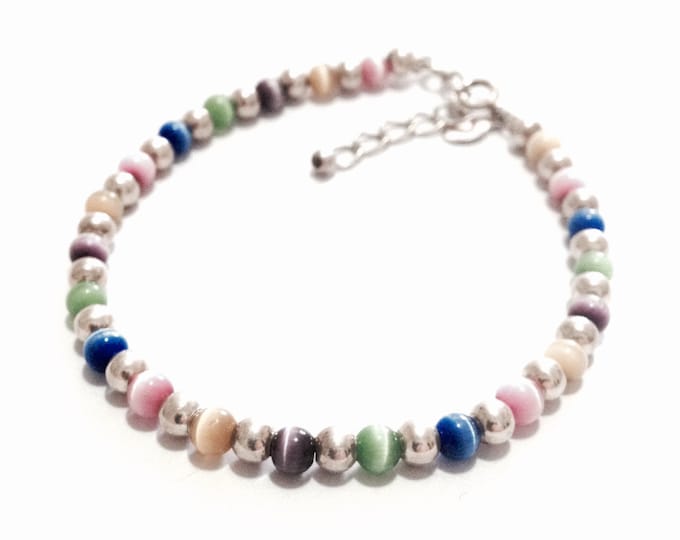 A 6-7" Adjustable Oriental Colored Round-Cut-Glass / Sterling Silver Beaded Bracelet, Spring Clasp, 5.43 Grams #3331