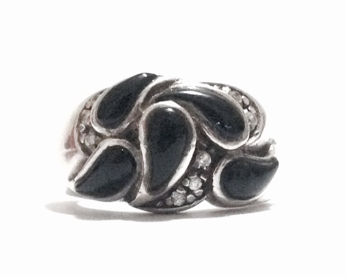 A 1940's Art Nouveau Teardop Onyx Stone & cz Diamond Embossed Ring, USA Ring Size 6, 7.37 Grams #3427