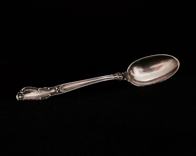 An incredible 'Pat 1895' Euro. Art Nouveau Demitasse Spoon,  4x.75x.25", 10.28 Grams #3338