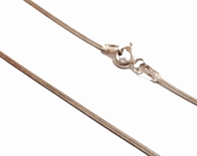 A Mid Century Italian Designer 'HAN' 16" Serpentine - Snake Chain Necklace / Sterling Silver, Spring Clasp, 3.61 Grams #3523