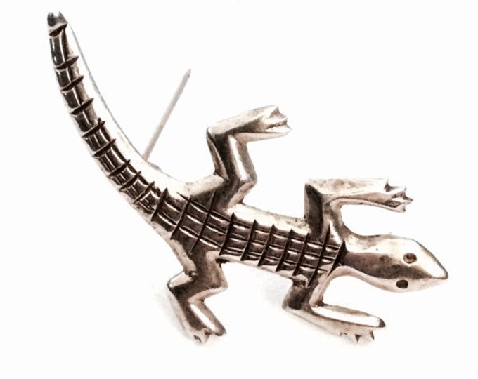 Detailed Vintage Sterling Silver Lizard/Reptile Pin - Mid Century Brooch Measures 2x1.25x.25", 7.56Grams, #2525